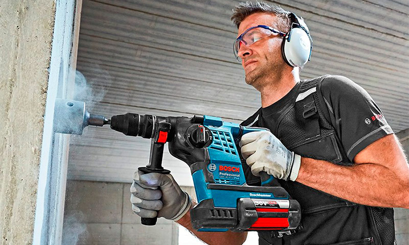 Cordless hammer drill