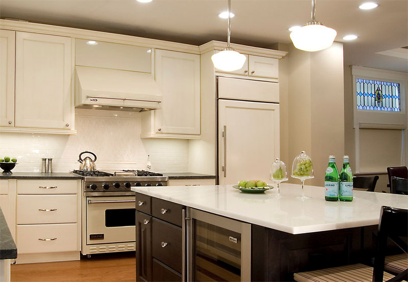 Beige and green in the kitchen.