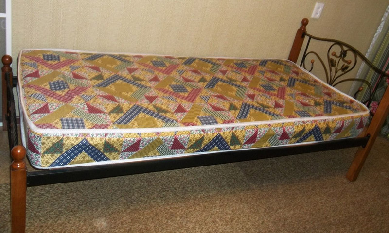 Simple single bed