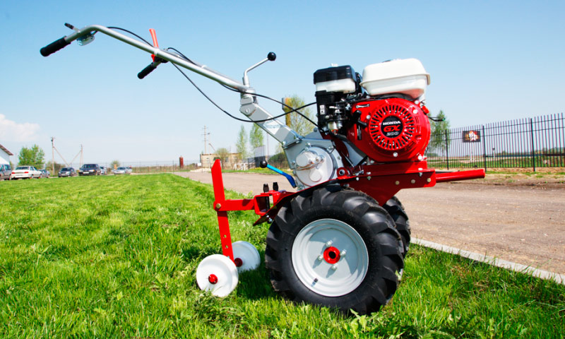 Motoblocks Ploughman - Empfehlungen und Bewertungen der Eigentümer