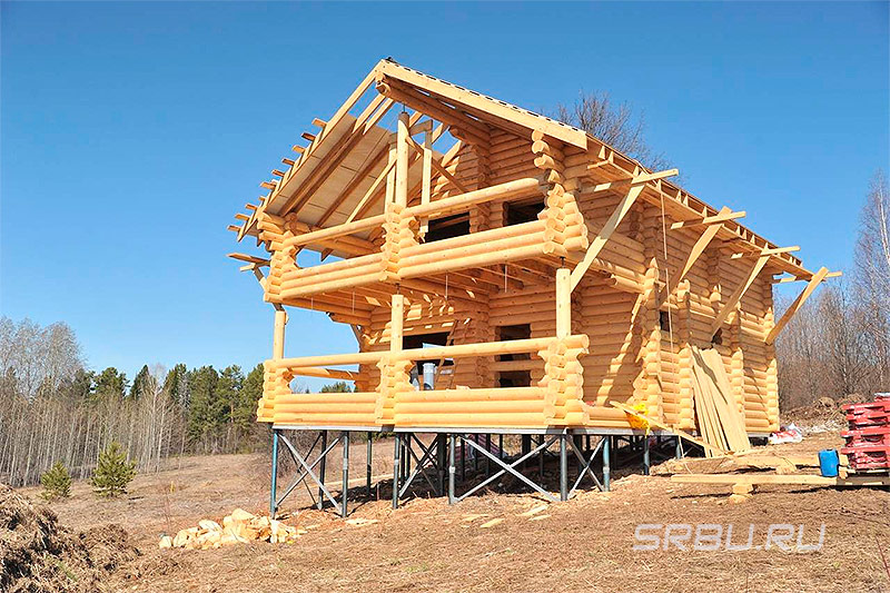 Cargol Stilt House