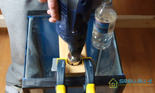 How to drill a hole in glass