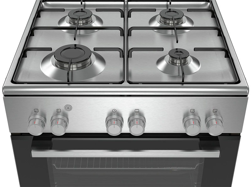 Gas stove with gas oven