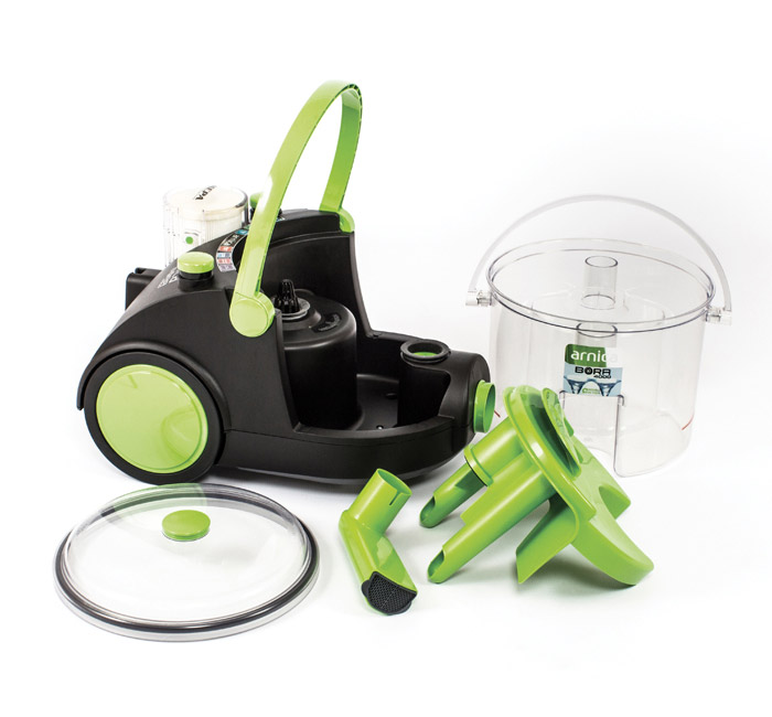 Vacuum cleaner with aquafilter