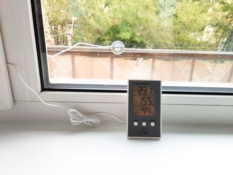 Wired Sensor and Weather Station